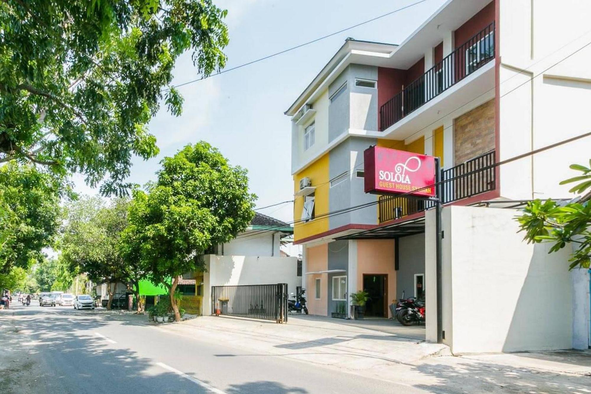 Reddoorz Syariah Near Purwosari Train Station Ξενοδοχείο Solo Εξωτερικό φωτογραφία